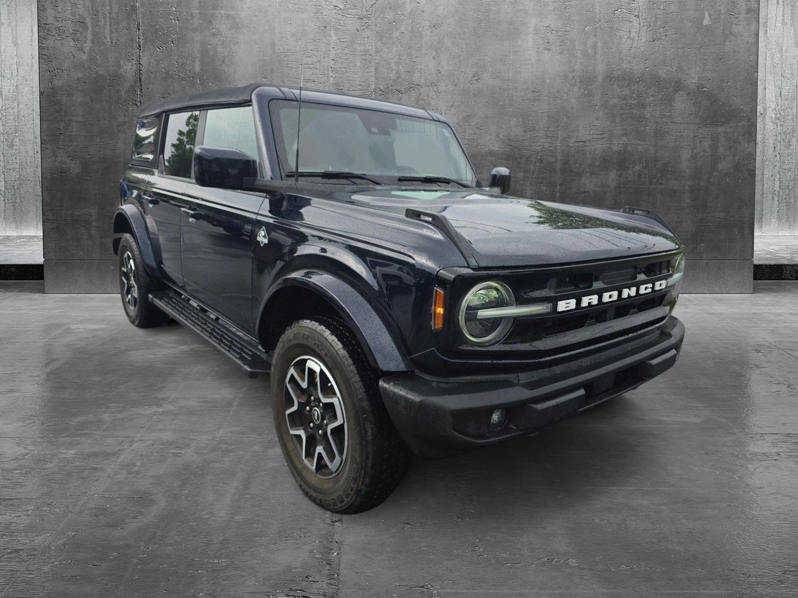 2021 Ford Bronco Outer Banks photo 3