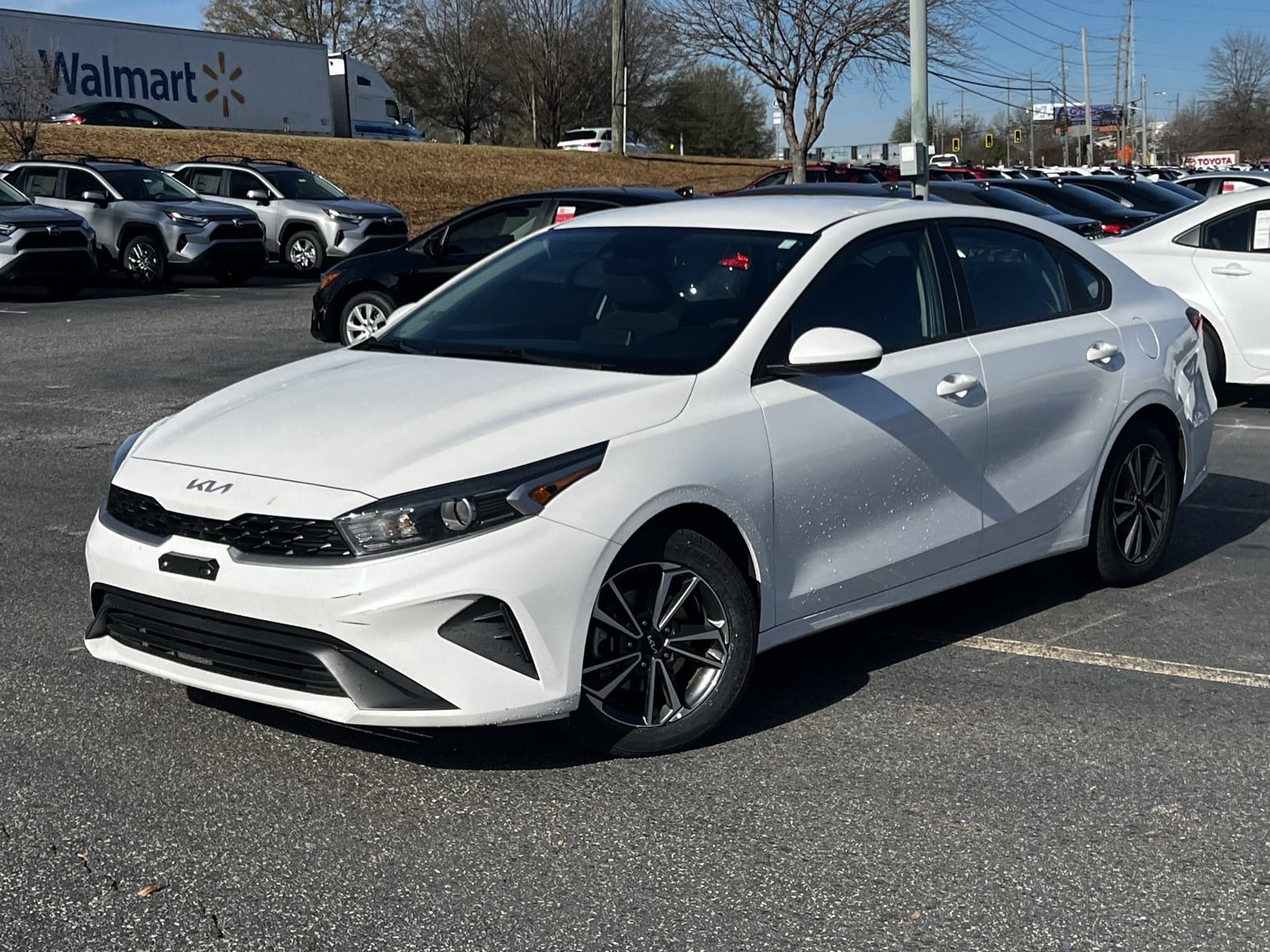 2023 Kia Forte LXS's photo