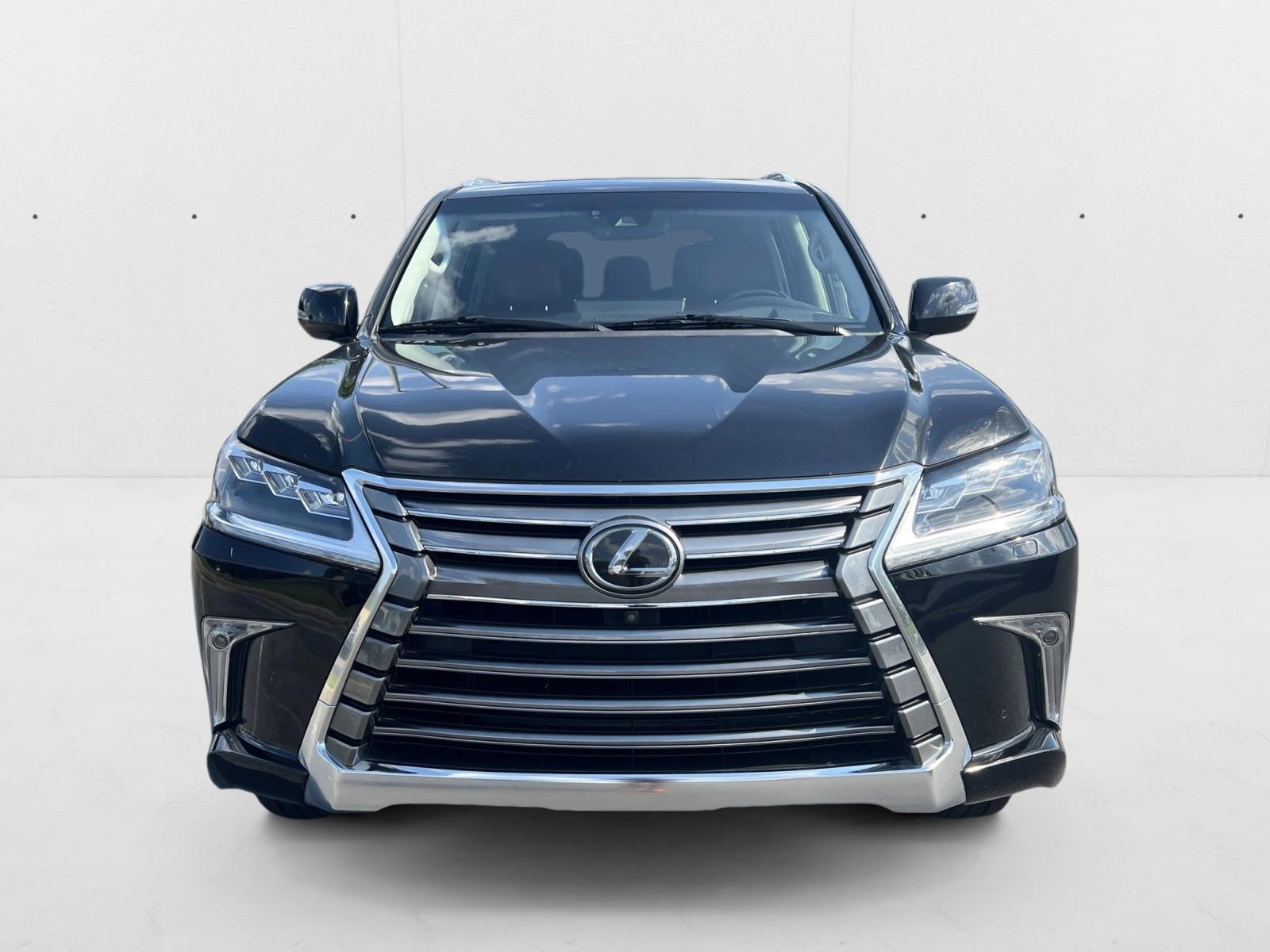 2021 Lexus LX 570 Three-Row photo 2
