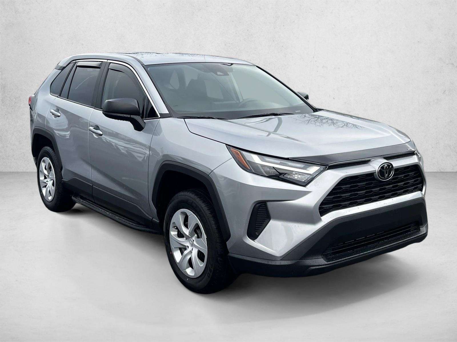 2025 Toyota RAV4 LE photo 3