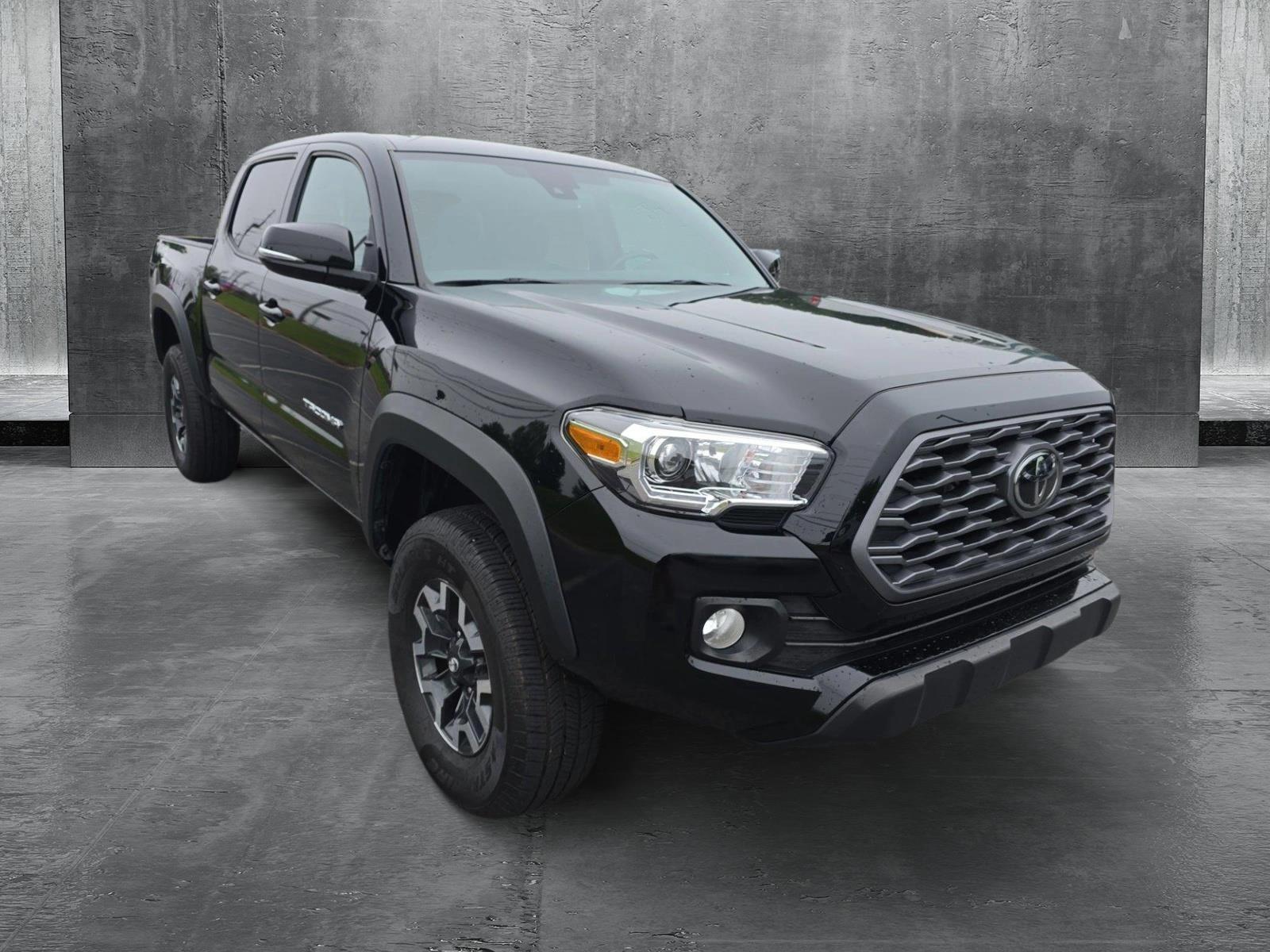 2023 Toyota Tacoma TRD V6 photo 3
