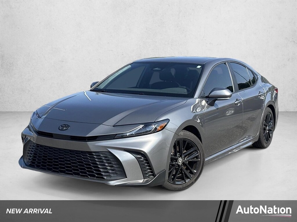 Used 2026 Toyota Camry SE Sedan