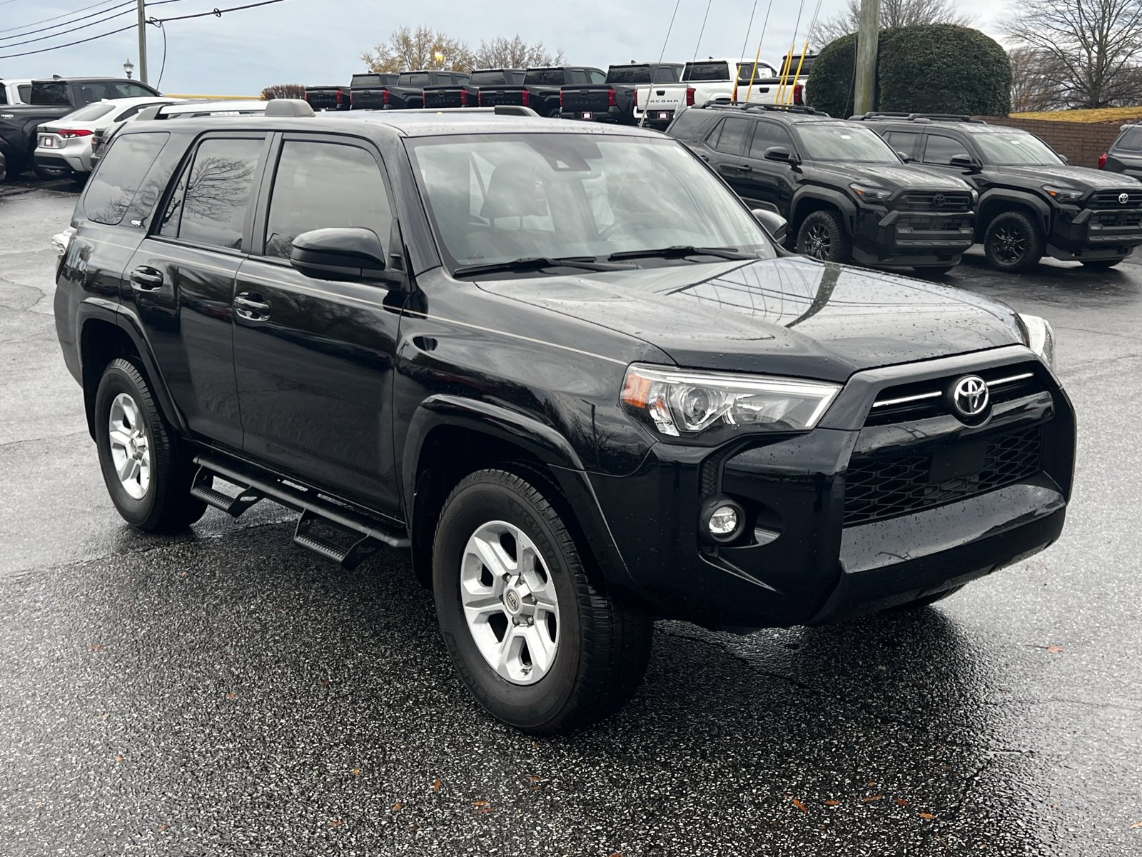 2021 Toyota 4Runner SR5 photo 3