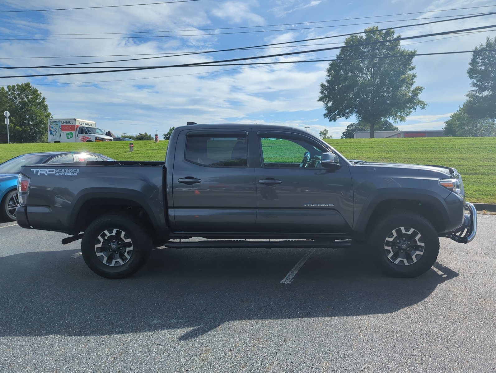 2022 Toyota Tacoma TRD V6 photo 4
