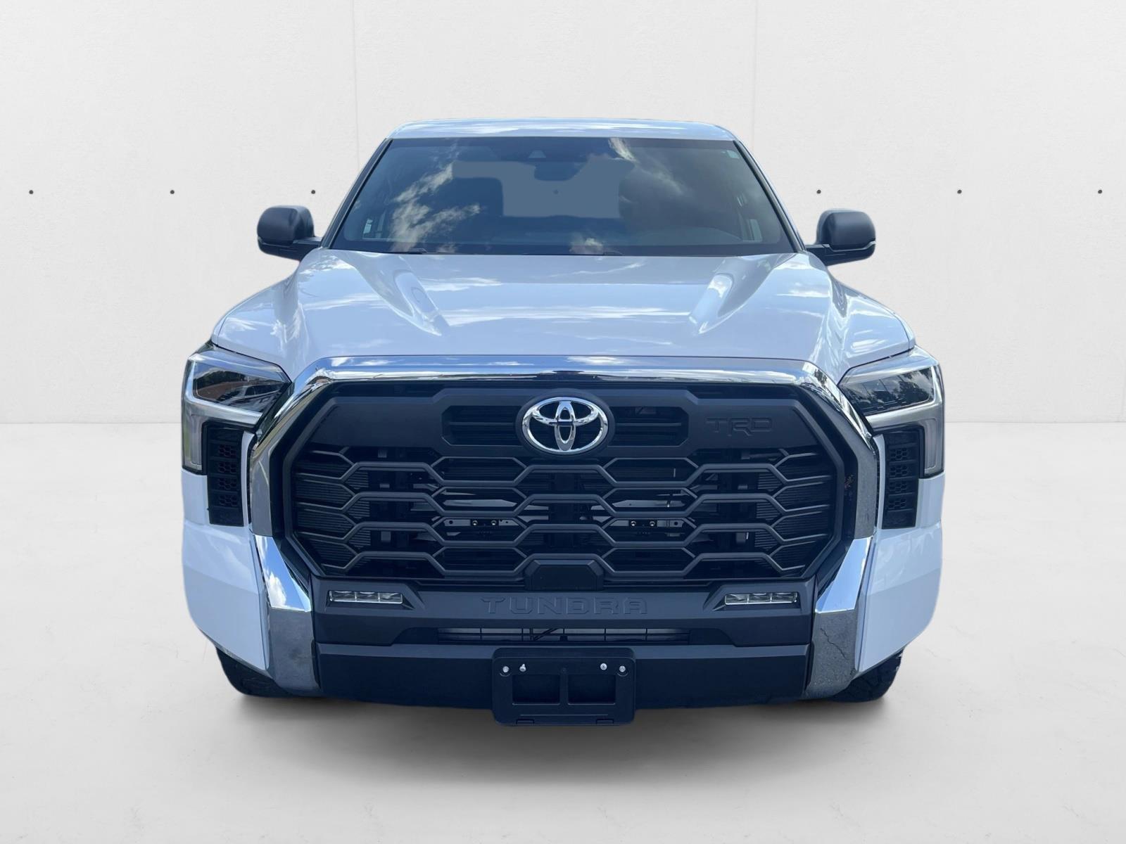 2025 Toyota Tundra SR5 CrewMax photo 2