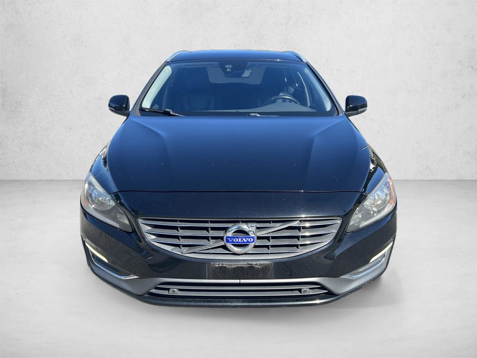 2015 Volvo V60 T5 Premier Drive-E photo 2