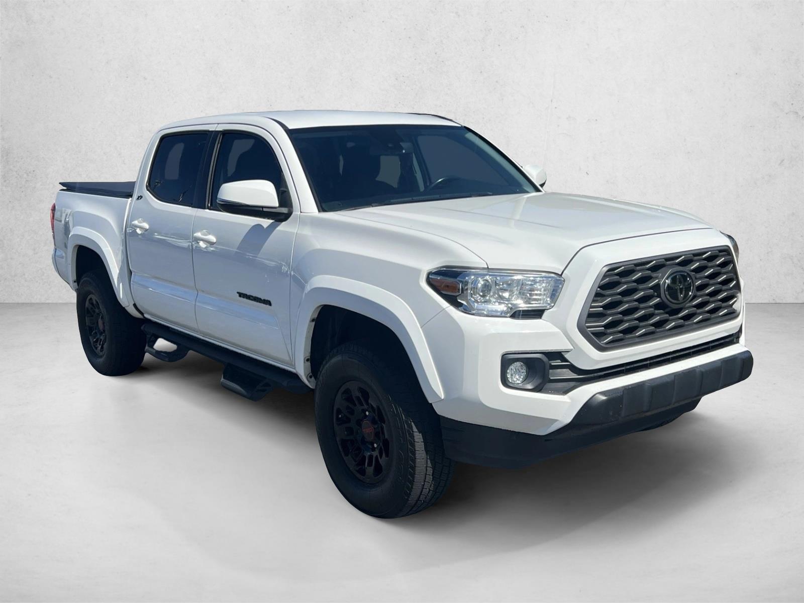 2022 Toyota Tacoma SR5 V6 photo 3