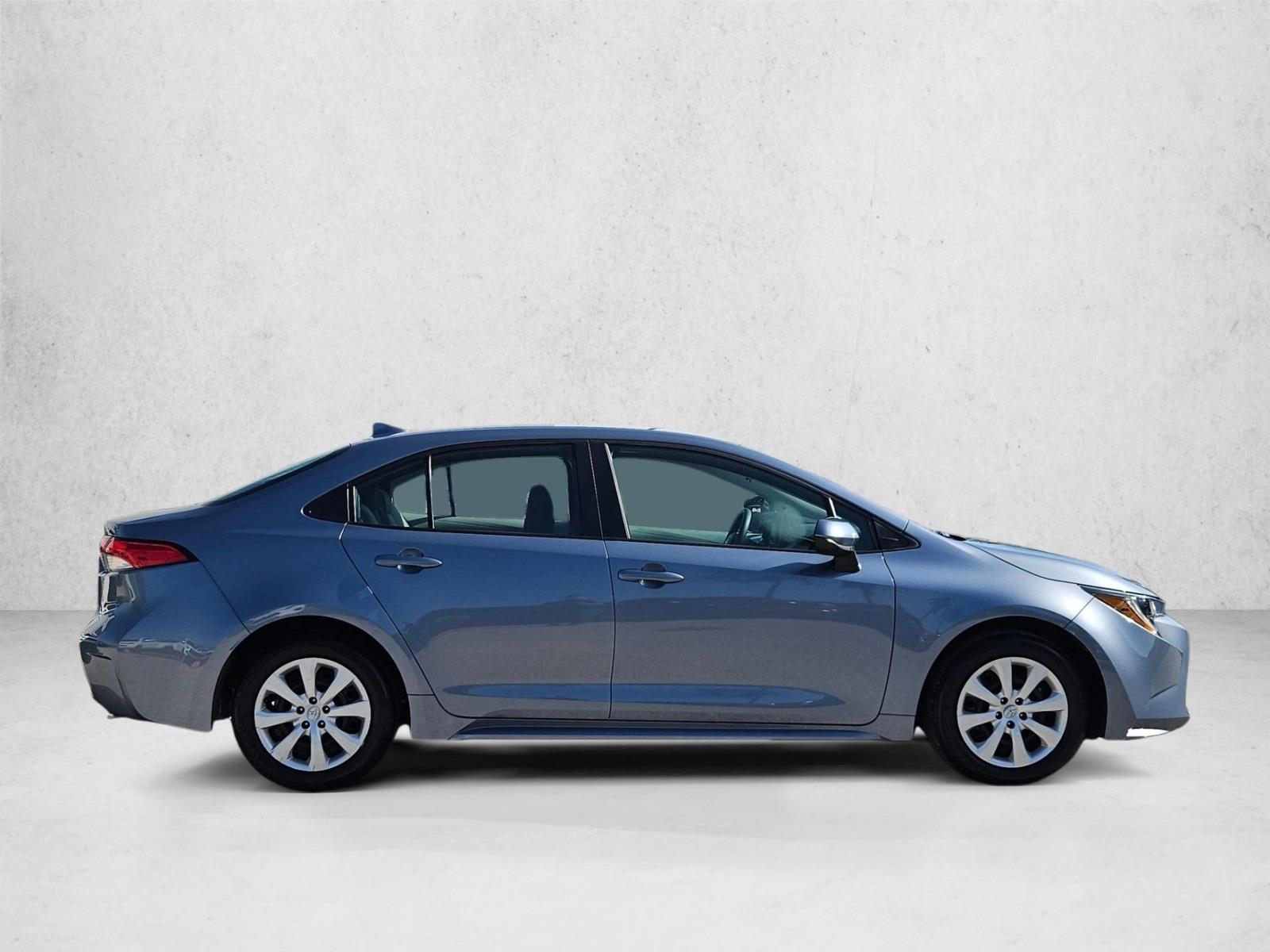 2024 Toyota Corolla LE photo 4