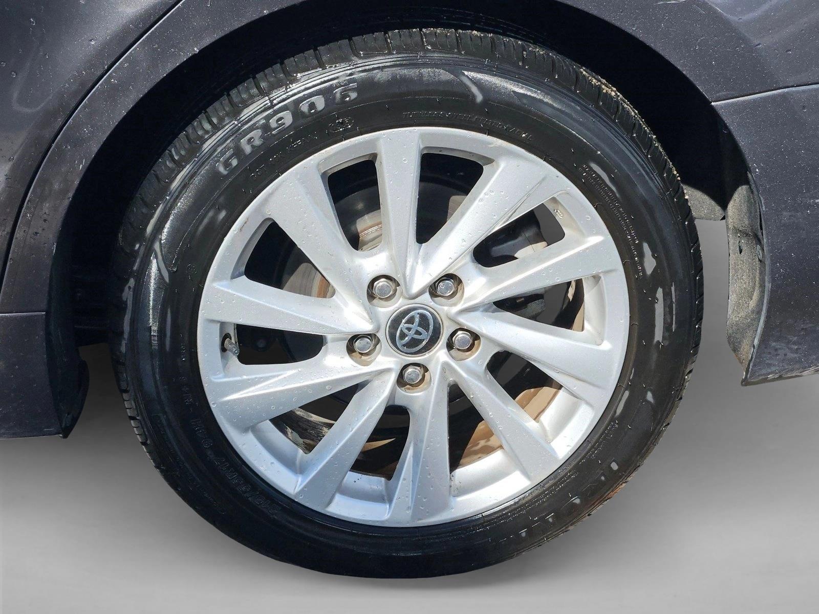 2023 Toyota Camry LE SE photo 4