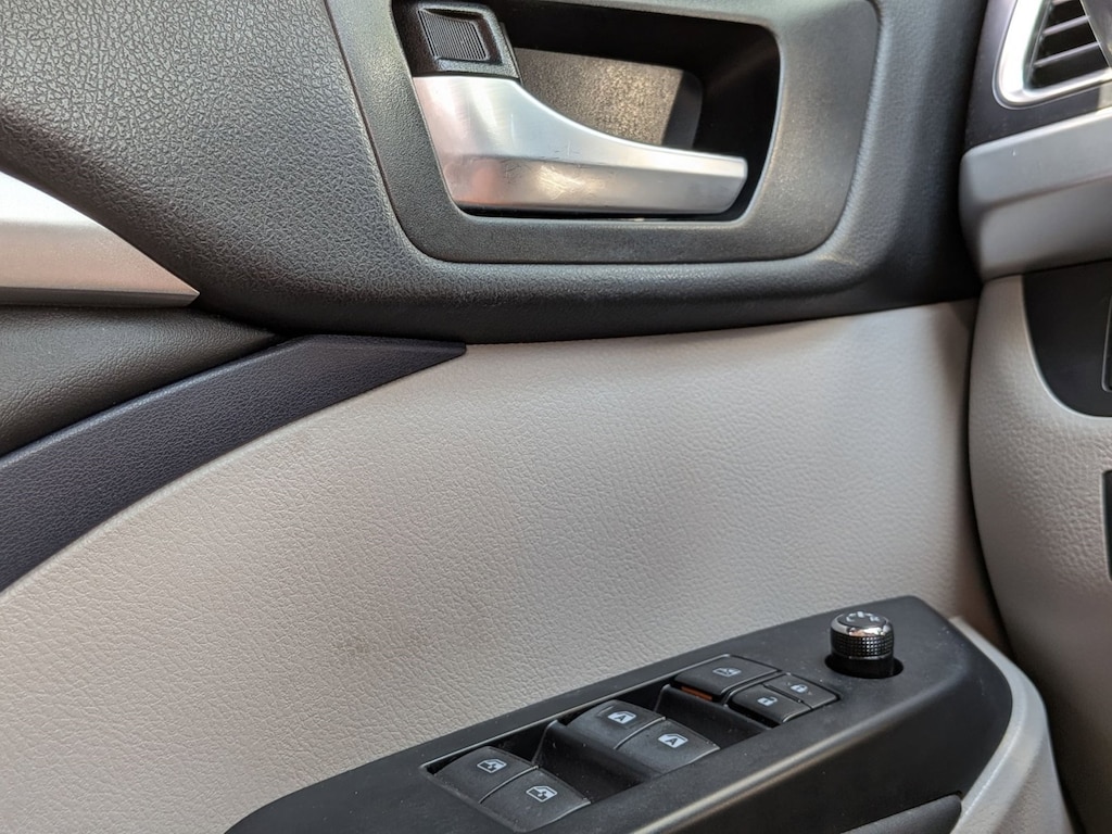 Used 2018 Toyota Highlander XLE V6 SUV