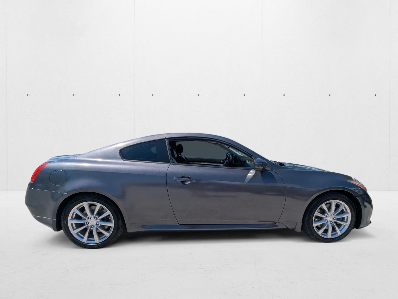 2013 Infiniti G37 Coupe Journey photo 4