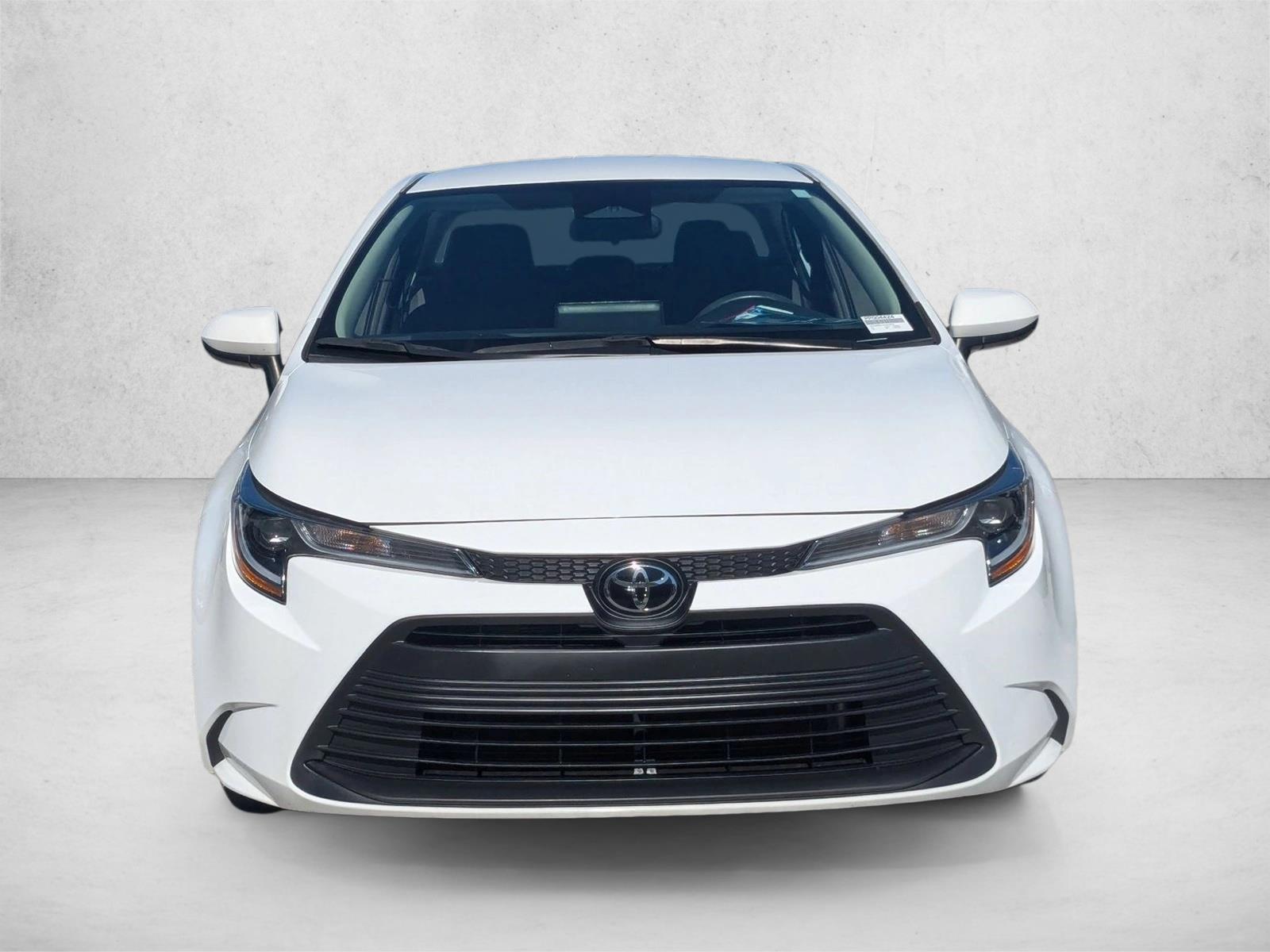 2023 Toyota Corolla LE photo 2