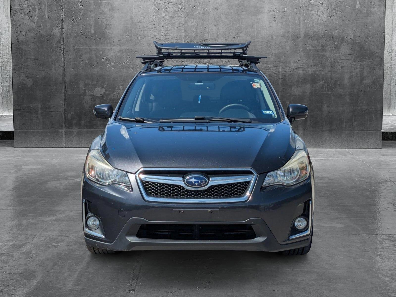2016 Subaru Crosstrek 2.0i Limited photo 2