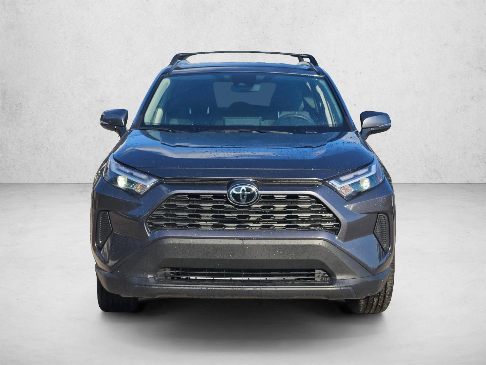 2025 Toyota RAV4 XLE photo 2