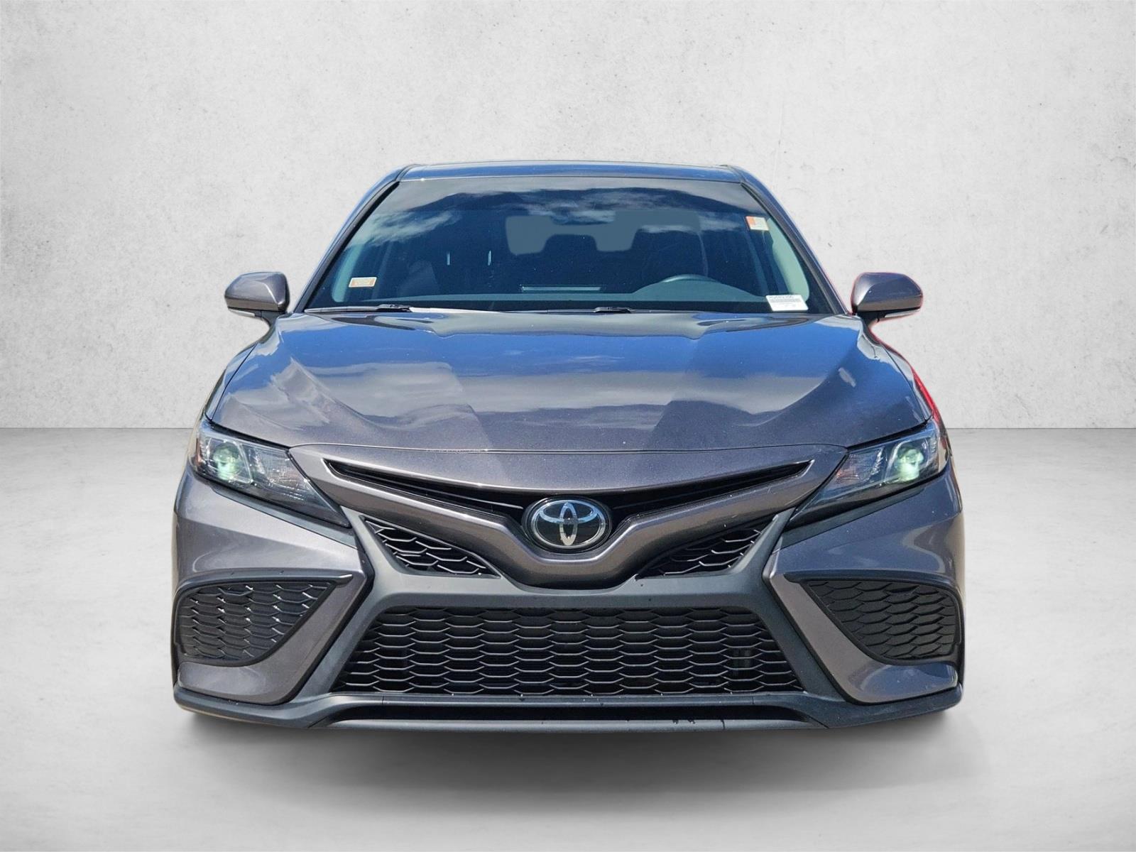 2024 Toyota Camry SE photo 2