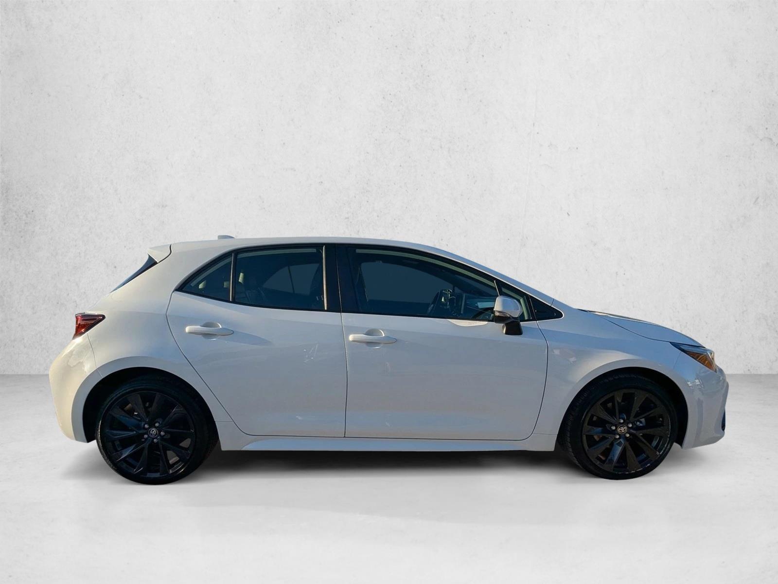 2025 Toyota Corolla XSE photo 4