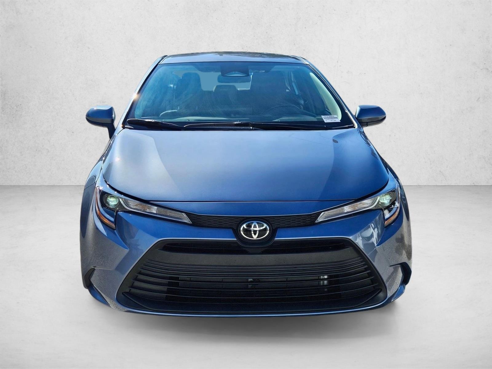 2026 Toyota Corolla LE photo 2