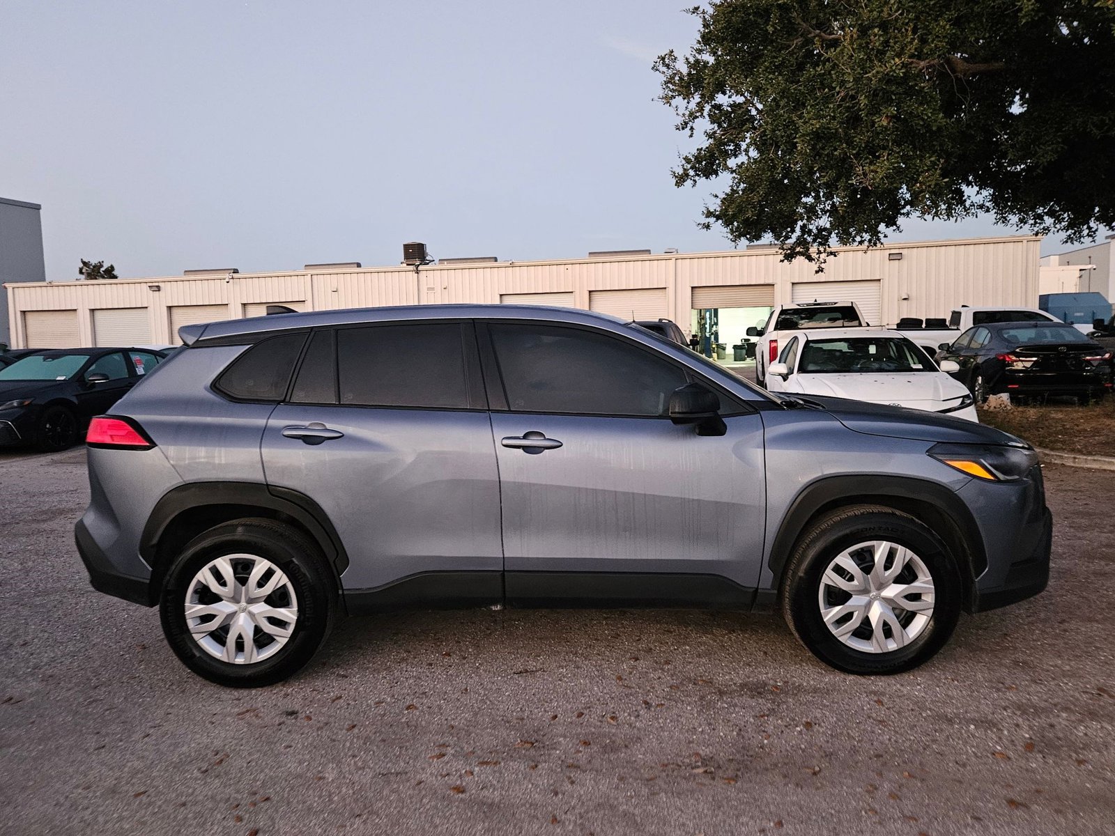 2025 Toyota Corolla Cross L photo 2