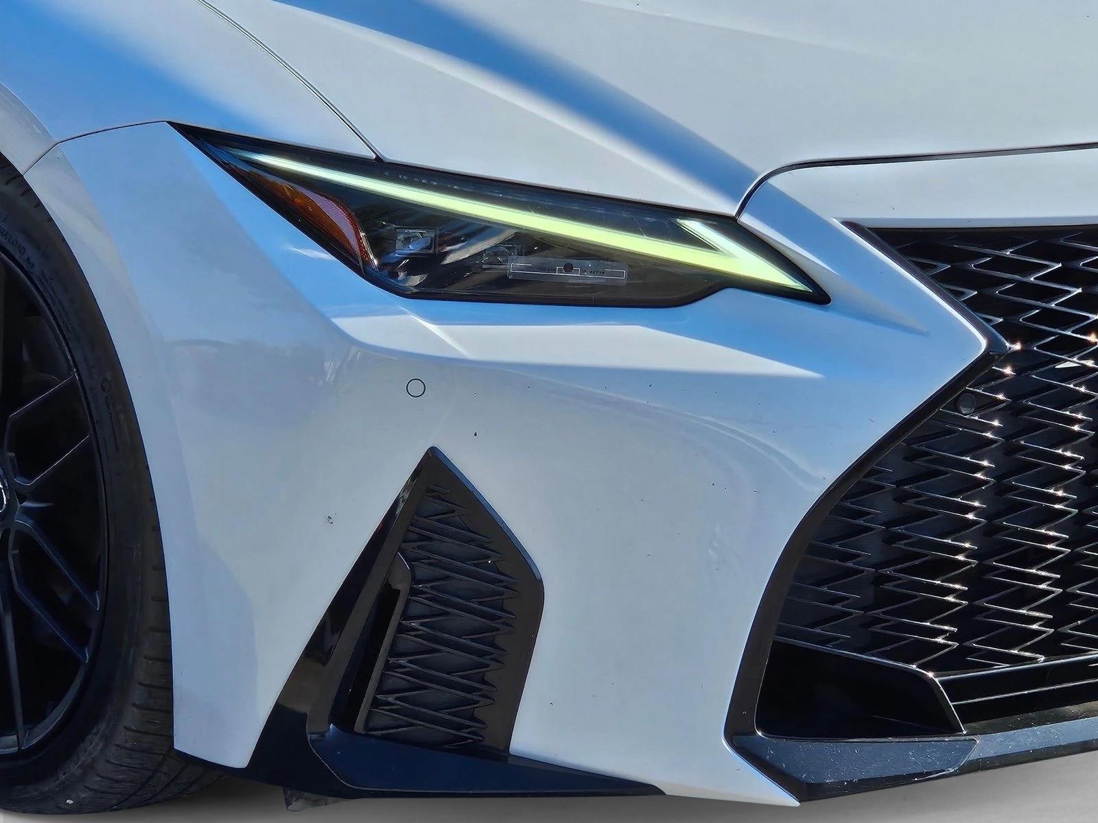 2021 Lexus IS 350 F SPORT photo 4