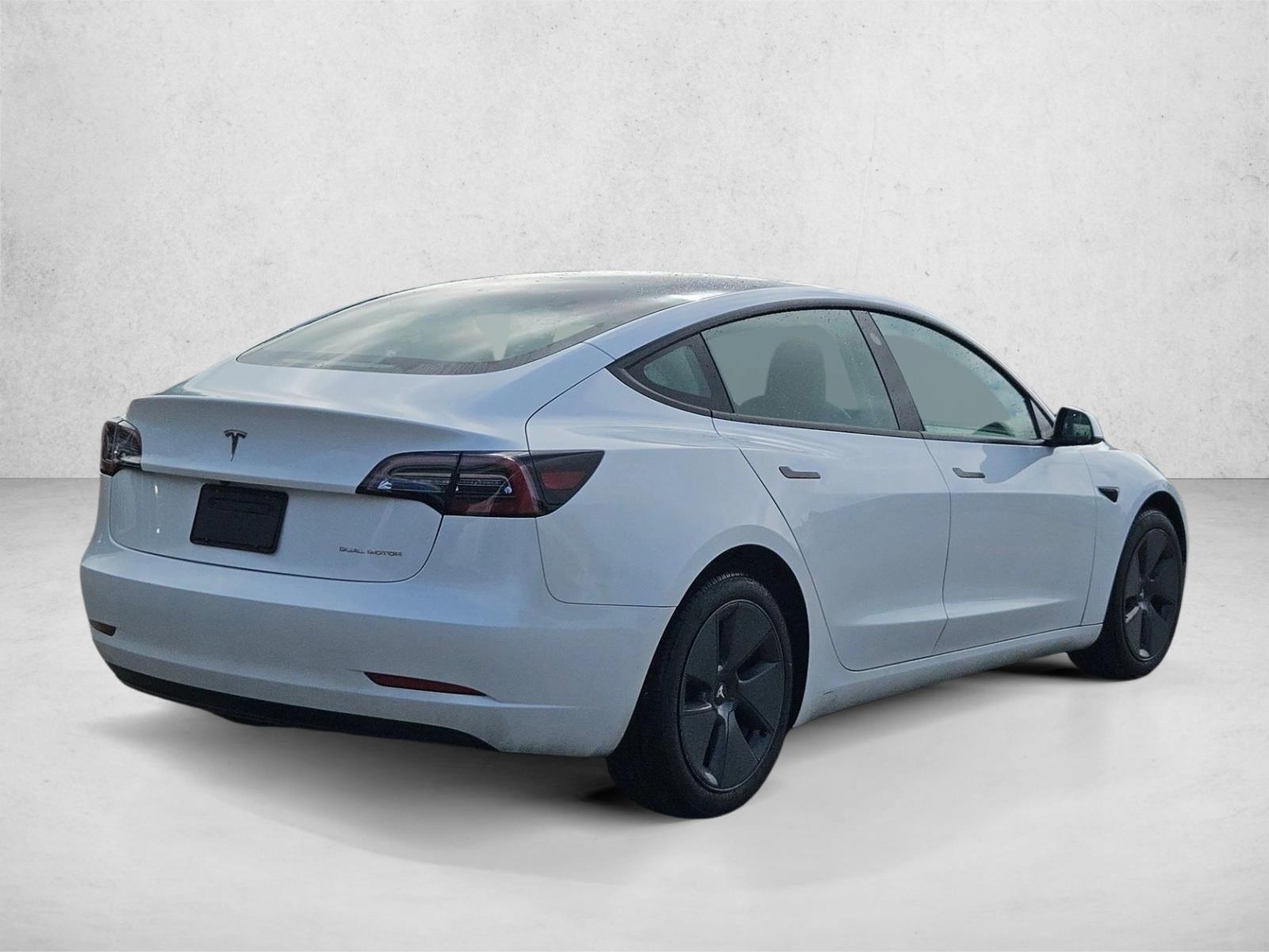 2023 Tesla Model 3 Long Range photo 4