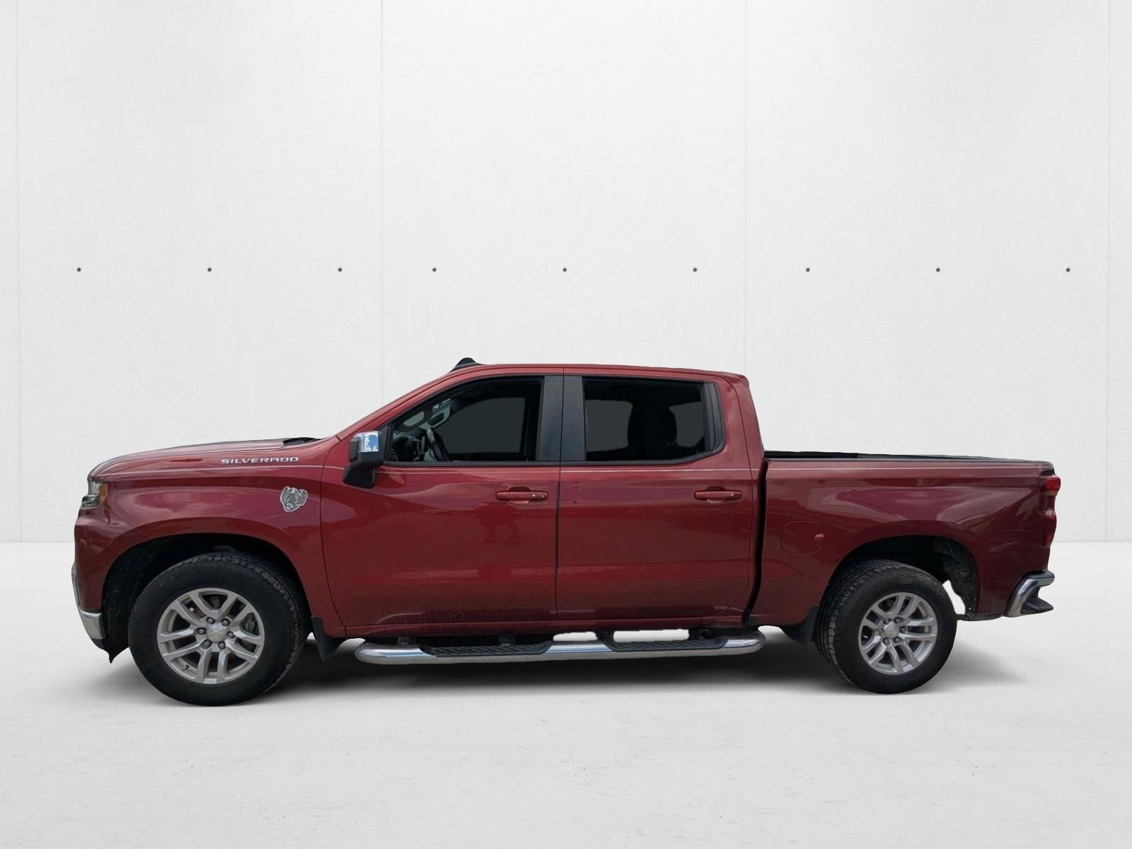 2019 Chevrolet Silverado 1500 LT photo 2