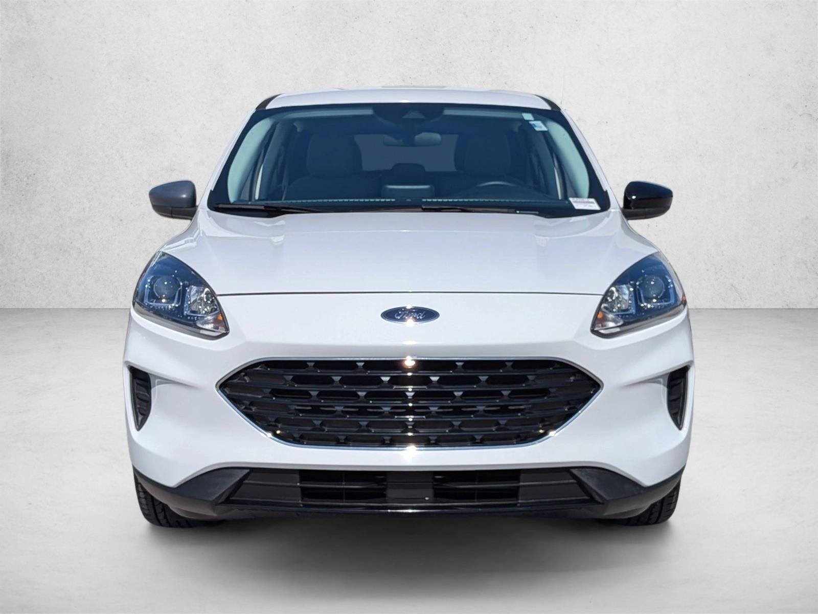 Used 2021 Ford Escape SE with VIN 1FMCU0G6XMUA99612 for sale in Pinellas Park, FL