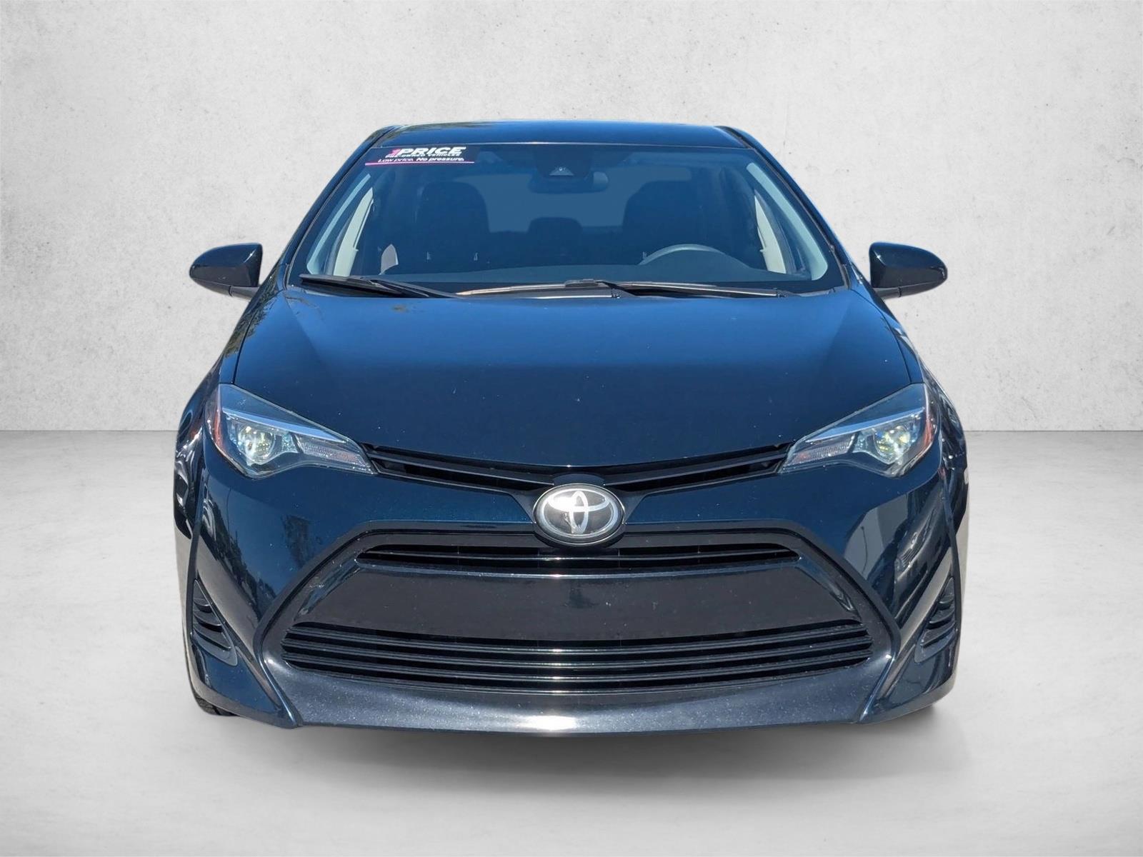 2019 Toyota Corolla LE photo 2