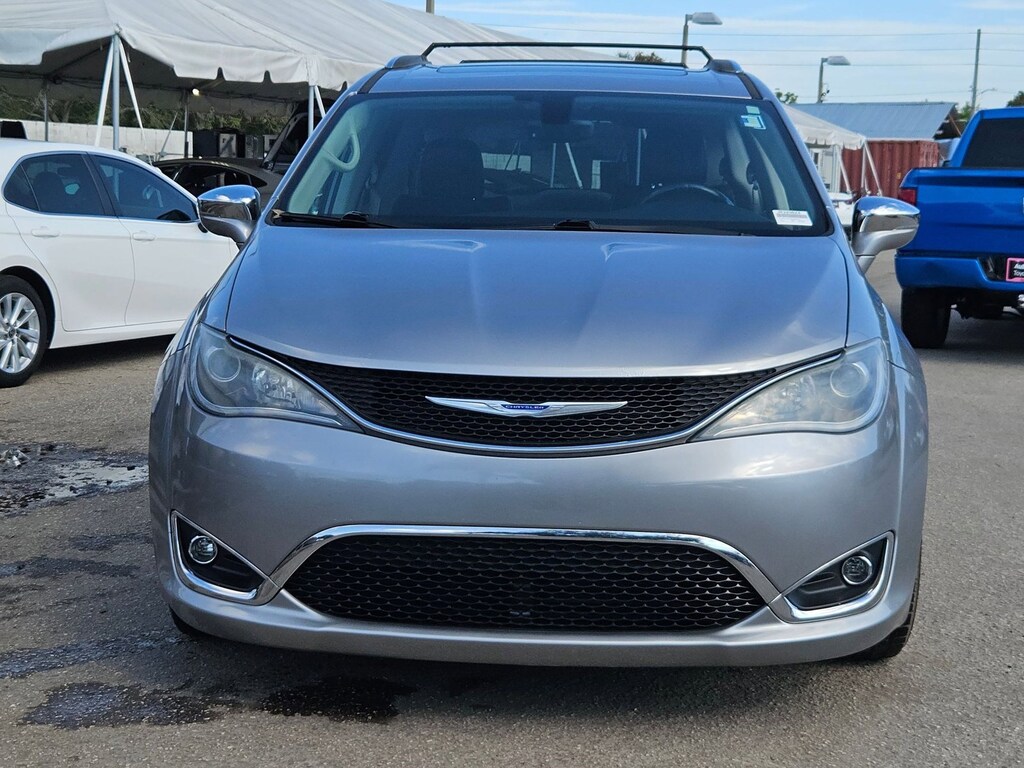 Used 2018 Chrysler Pacifica Limited Van