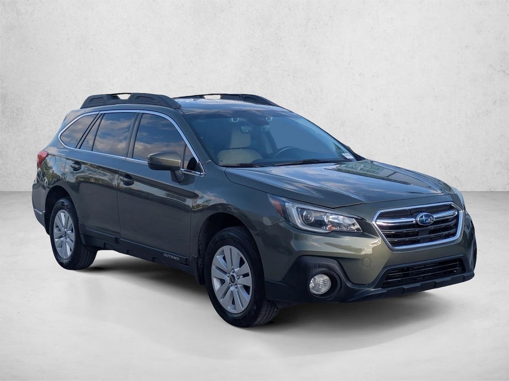 Used 2018 Subaru Outback 2.5i Premium with SUV