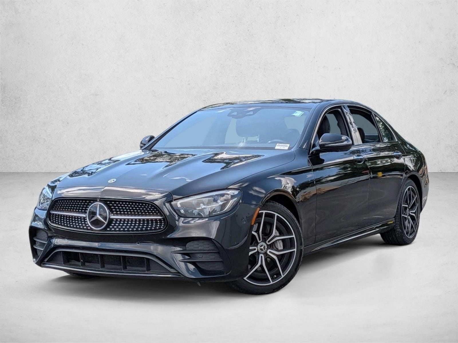 2022 Mercedes-Benz E-Class E350's photo