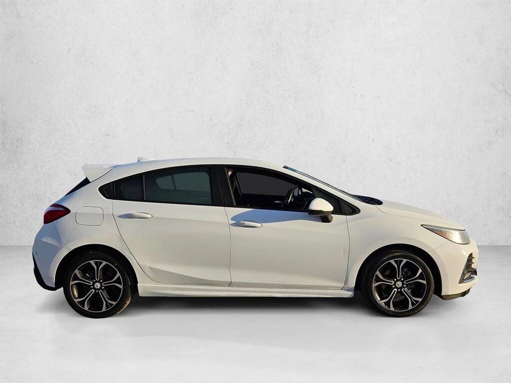 Used 2019 Chevrolet Cruze LT Hatchback