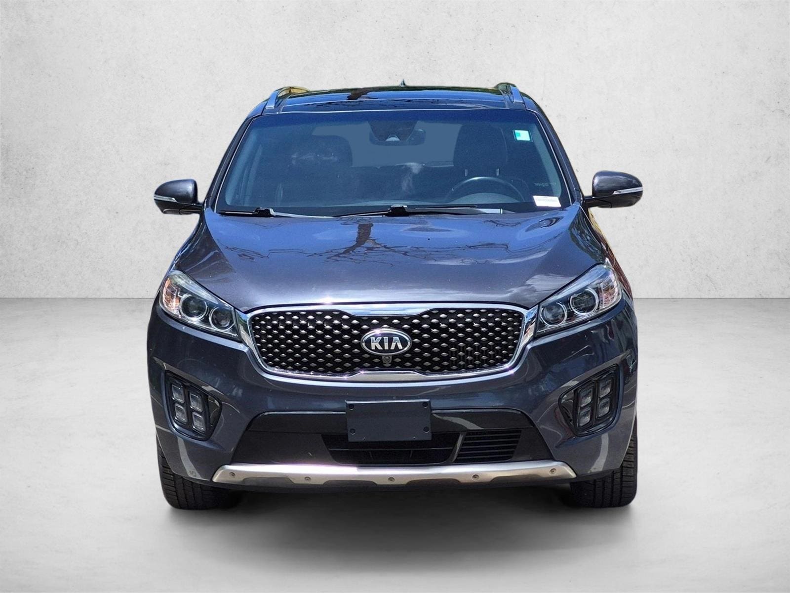 Used 2016 Kia Sorento Limited with VIN 5XYPKDA19GG108631 for sale in Pinellas Park, FL