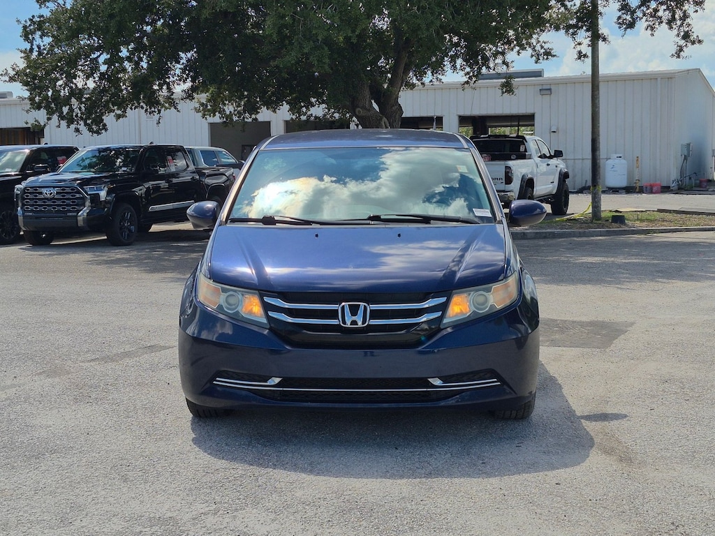 Used 2016 Honda Odyssey SE Van Passenger Van