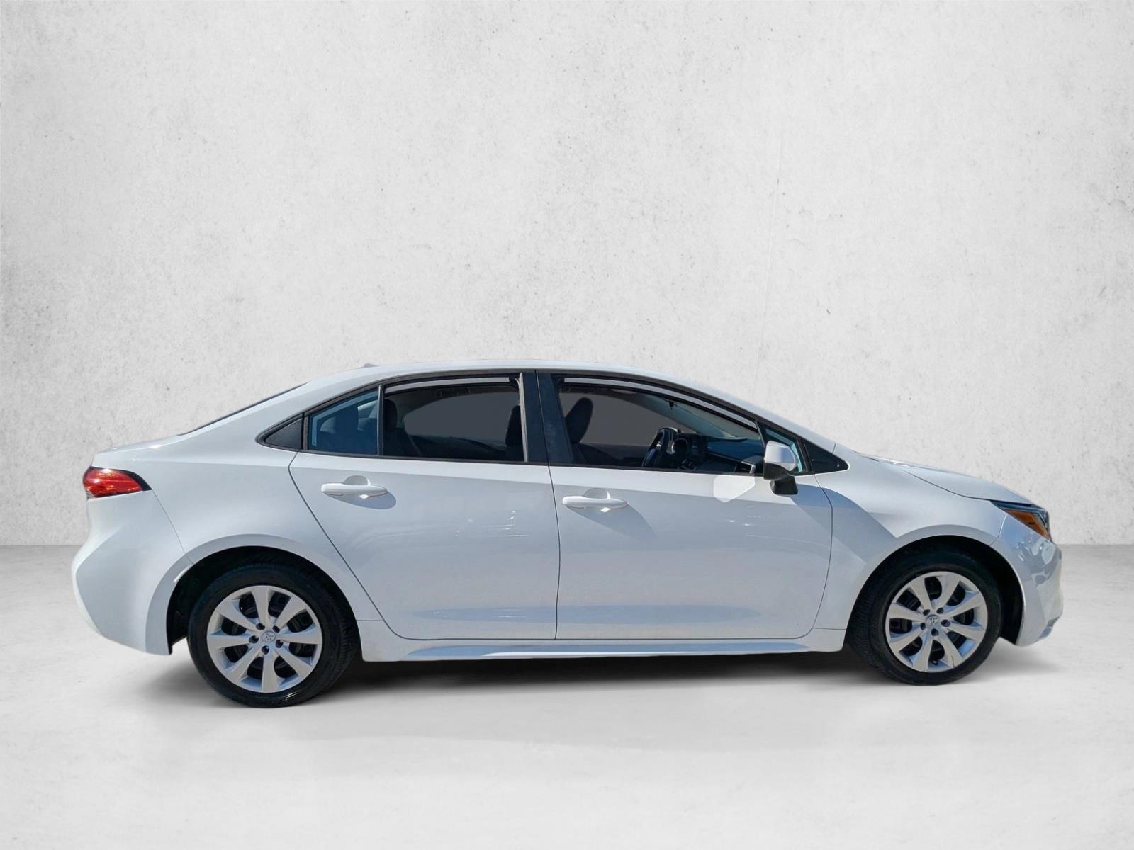 2023 Toyota Corolla LE photo 4