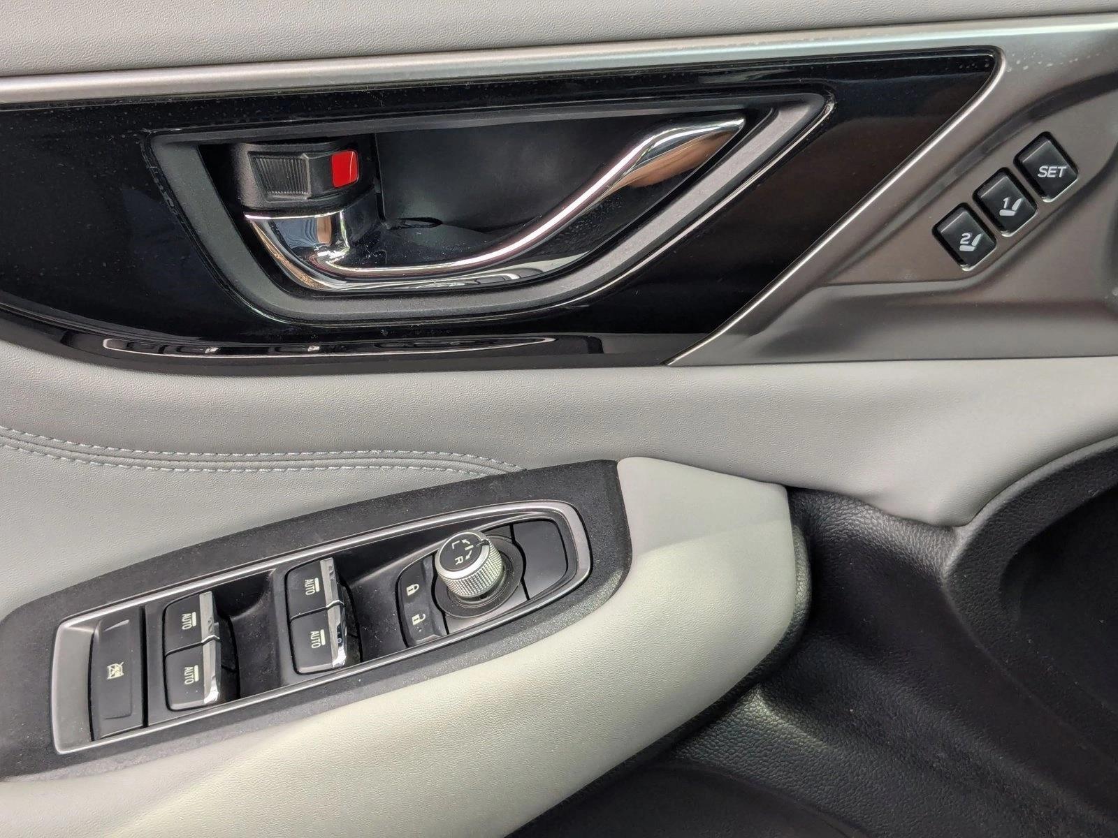 2020 Subaru Legacy Limited photo 4