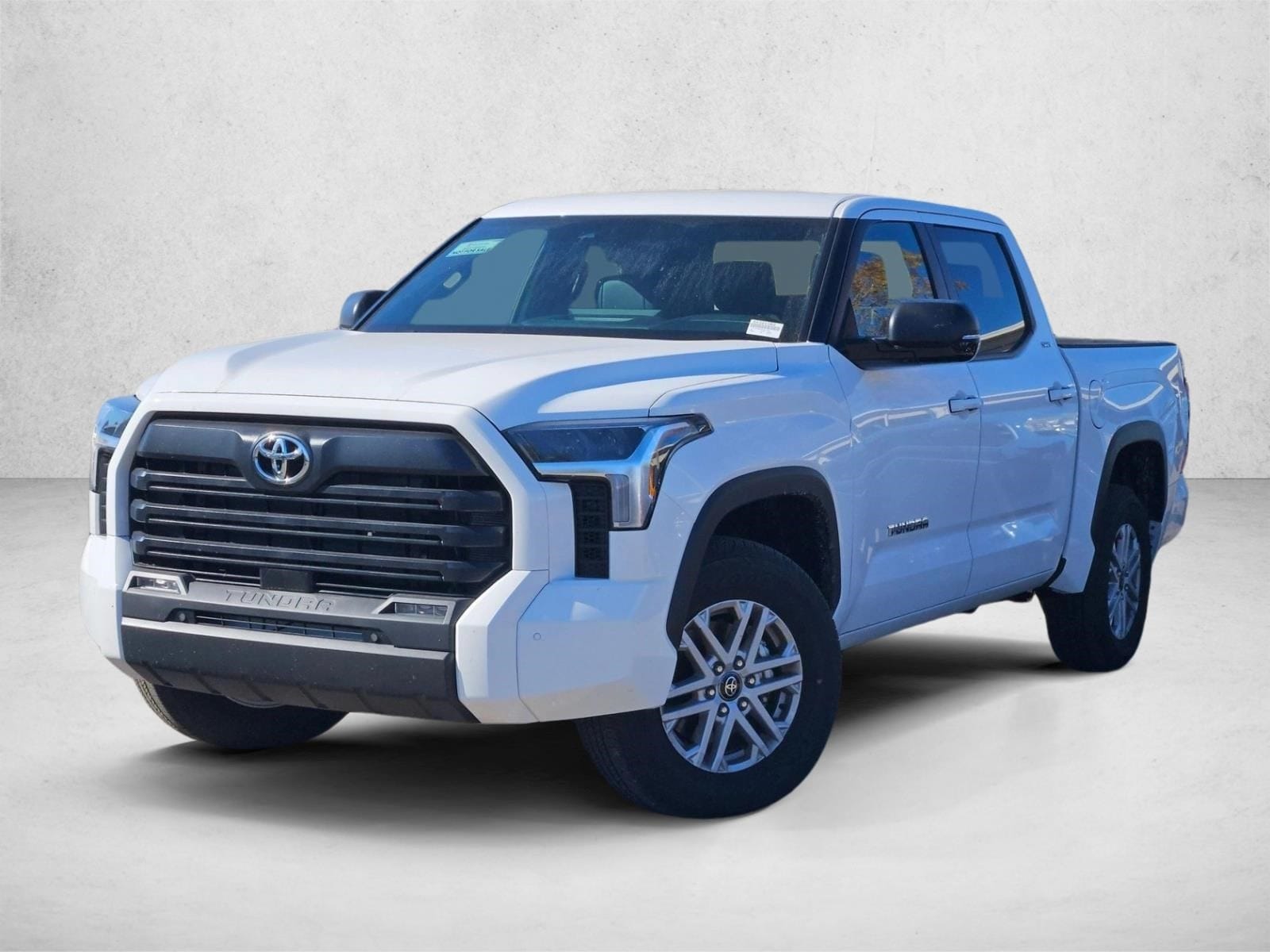 2025 Toyota Tundra SR5's photo