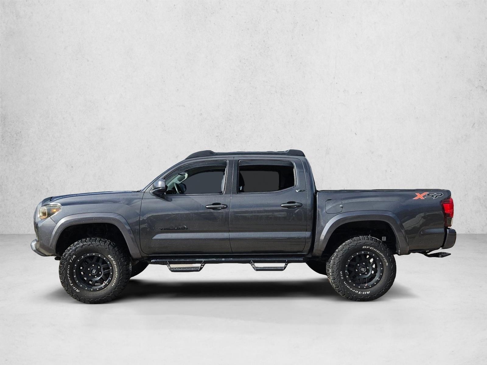 2018 Toyota Tacoma SR5 V6 photo 3