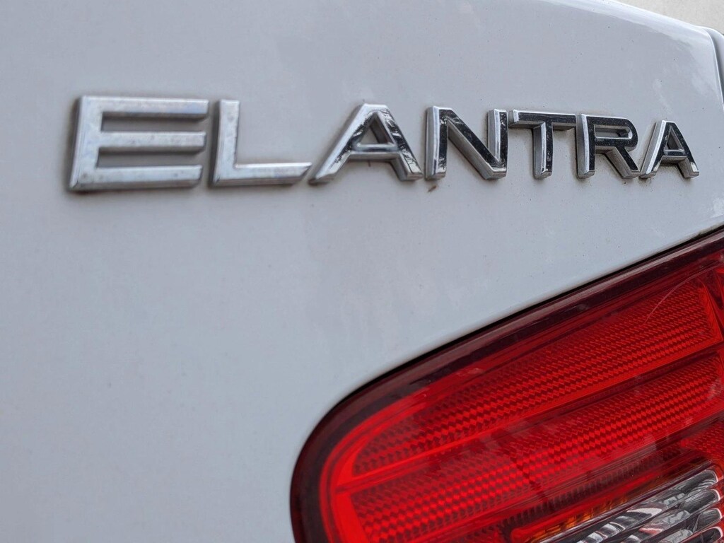 Used 2009 Hyundai Elantra Sedan