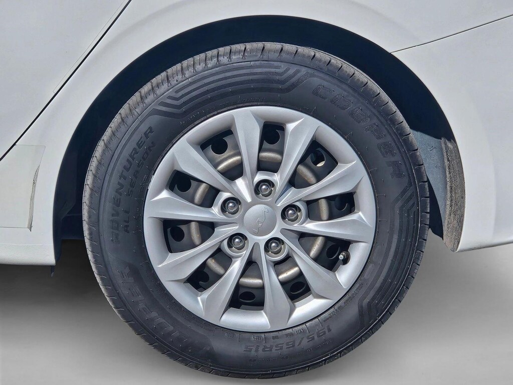 Used 2023 Kia Forte LX Sedan