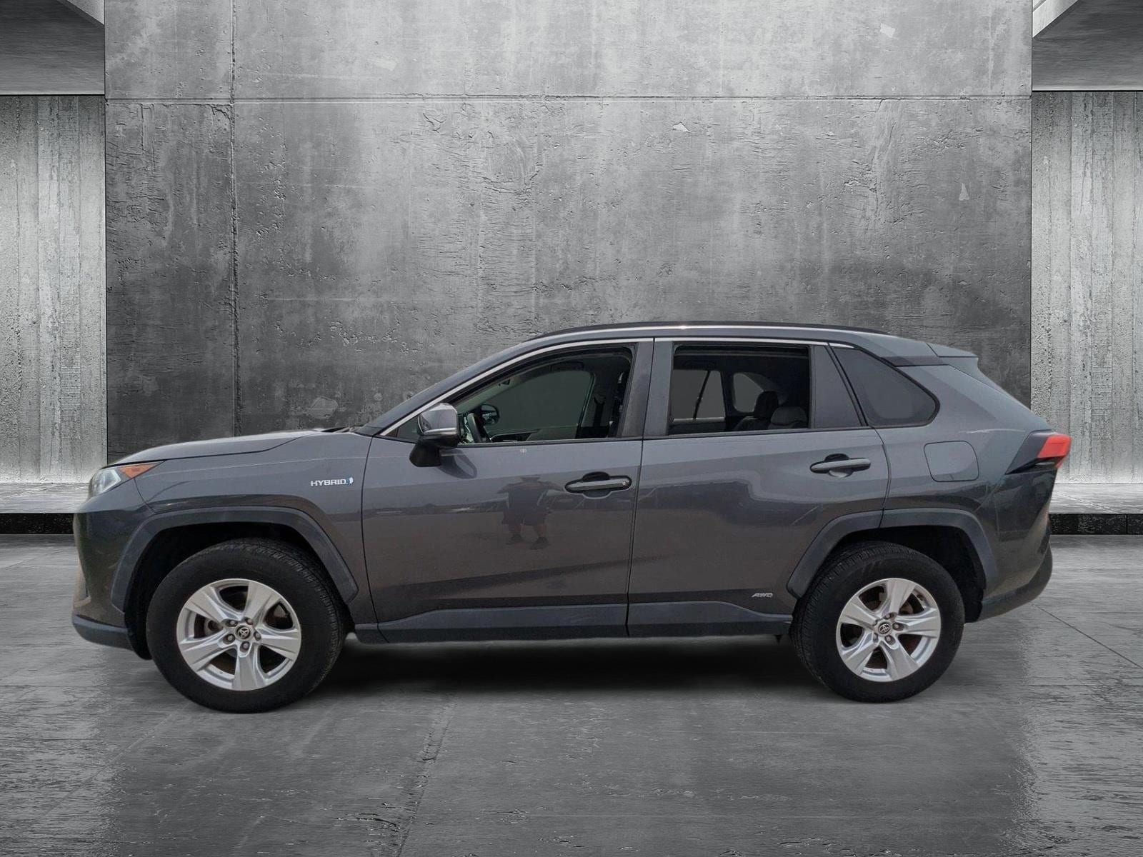 Certified 2020 Toyota RAV4 XLE with VIN JTMRWRFV5LD062259 for sale in Pinellas Park, FL