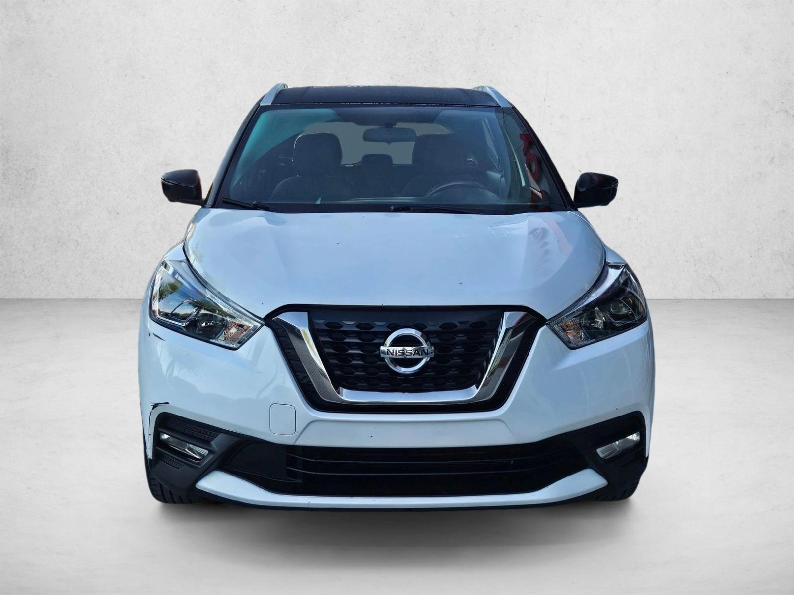 Used 2018 Nissan Kicks SR with VIN 3N1CP5CU8JL530373 for sale in Pinellas Park, FL