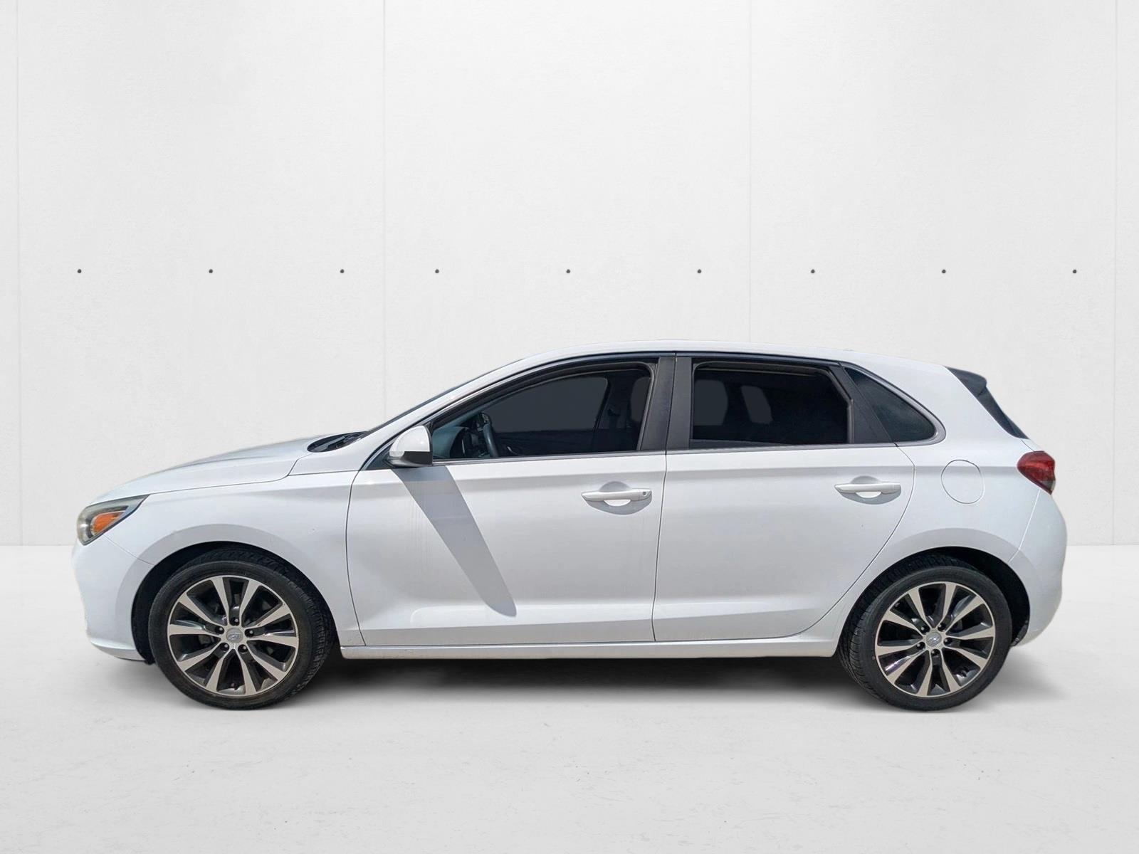 2018 Hyundai Elantra GT Base photo 2