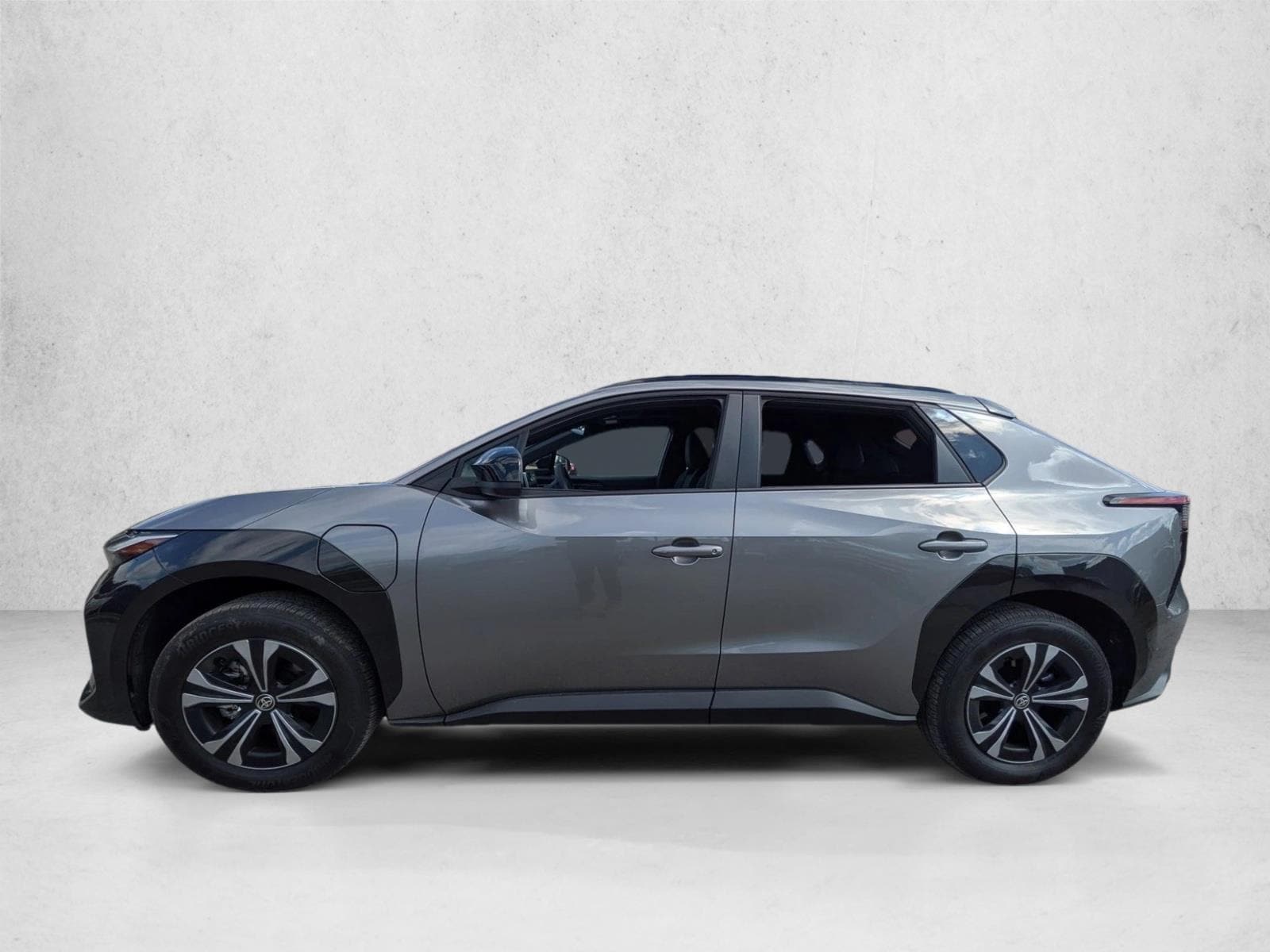 Used 2025 Toyota bZ4X XLE with VIN JTMABACA9SA104525 for sale in Pinellas Park, FL