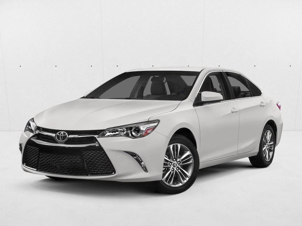 Used 2015 Toyota Camry XSE Sedan