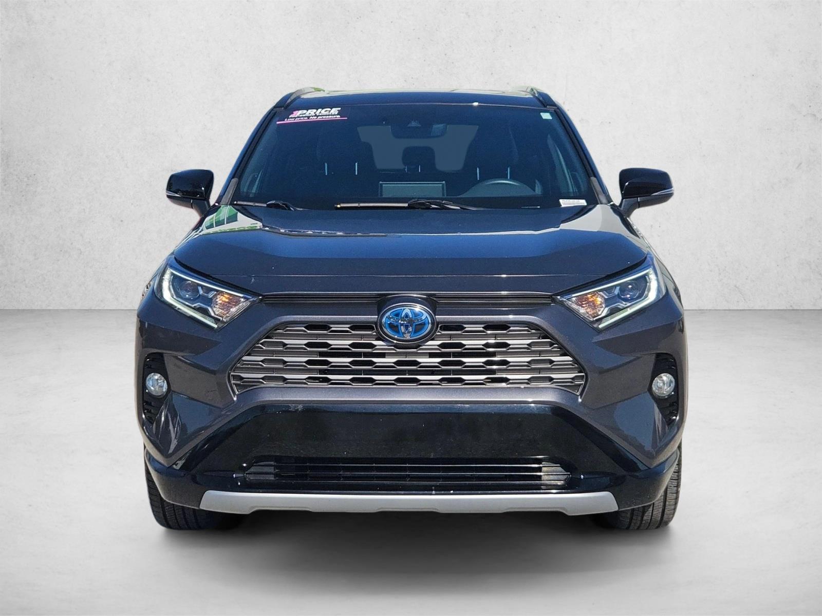 2021 Toyota RAV4 Hybrid XSE photo 2