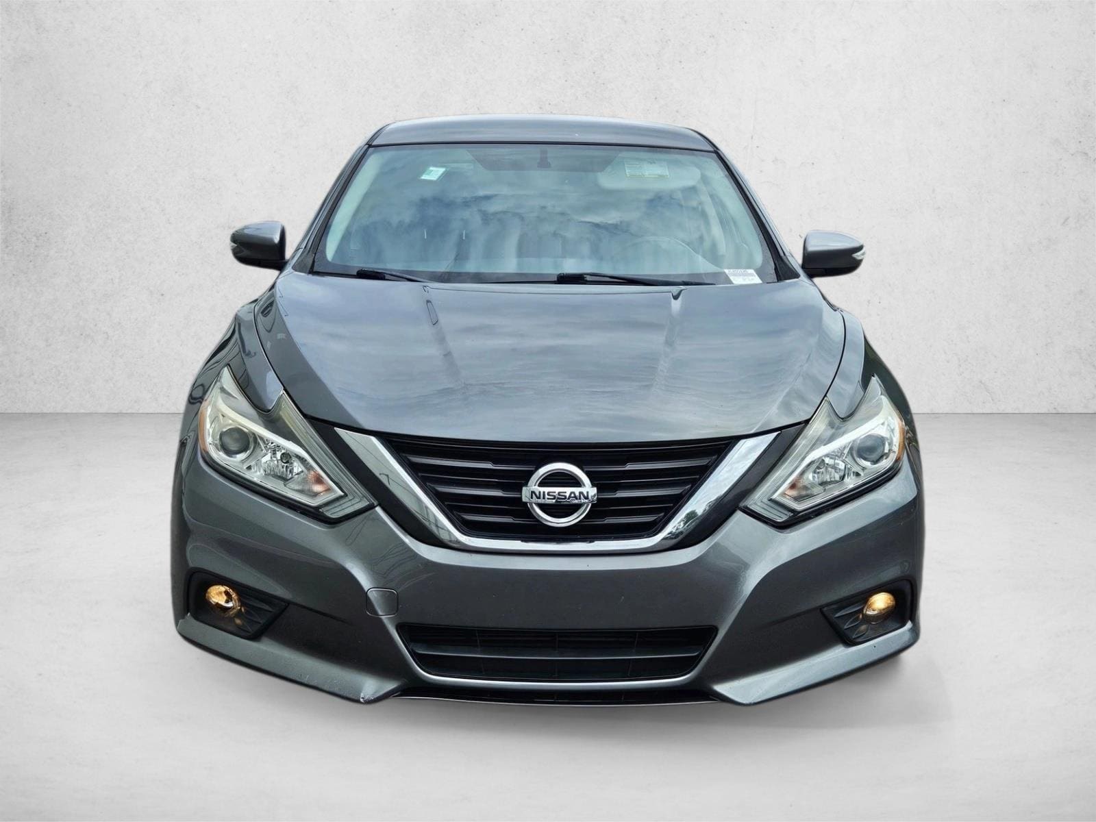 Used 2018 Nissan Altima SL with VIN 1N4AL3AP0JC250126 for sale in Pinellas Park, FL
