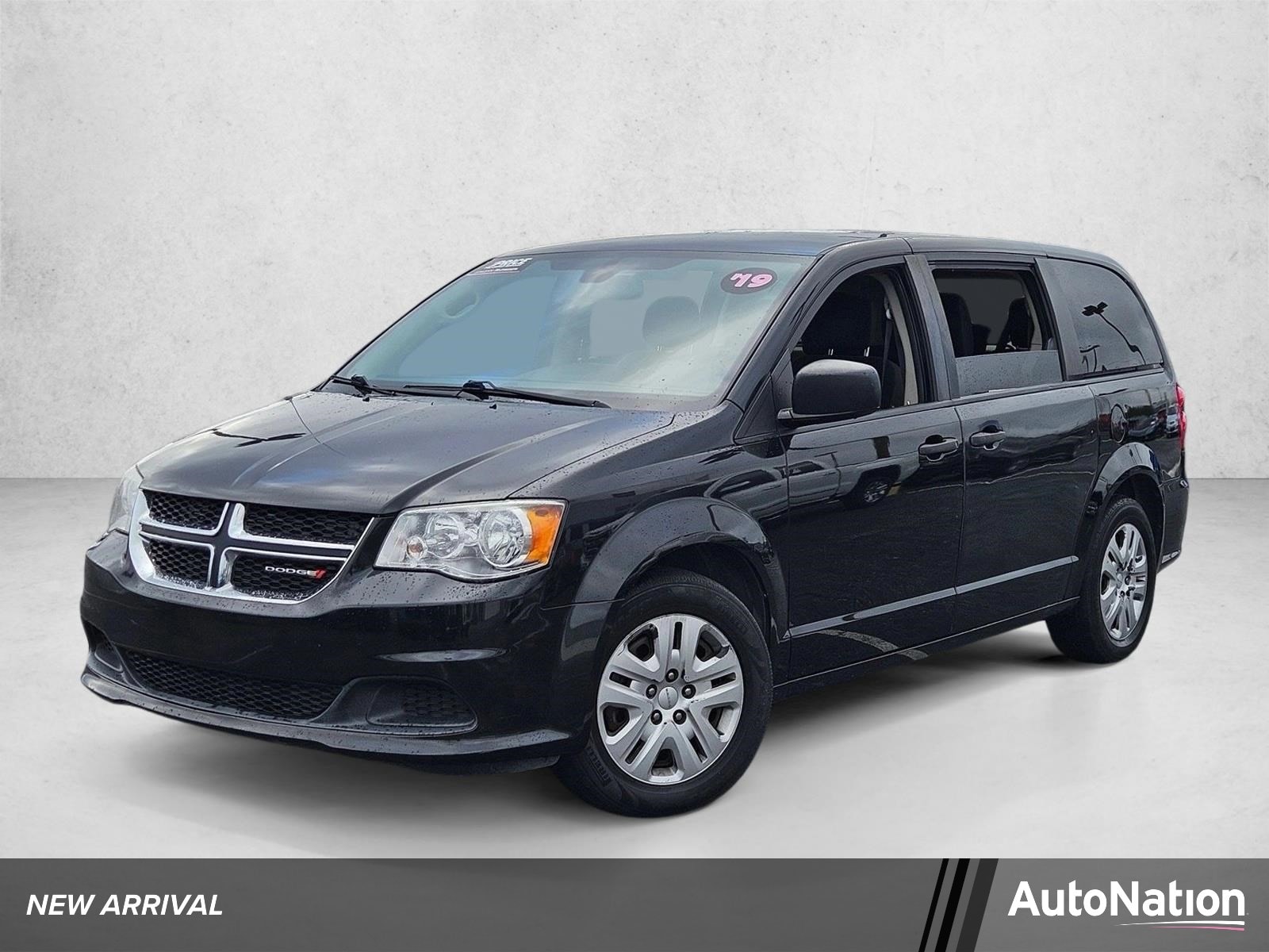 2019 Dodge Grand Caravan SE's photo
