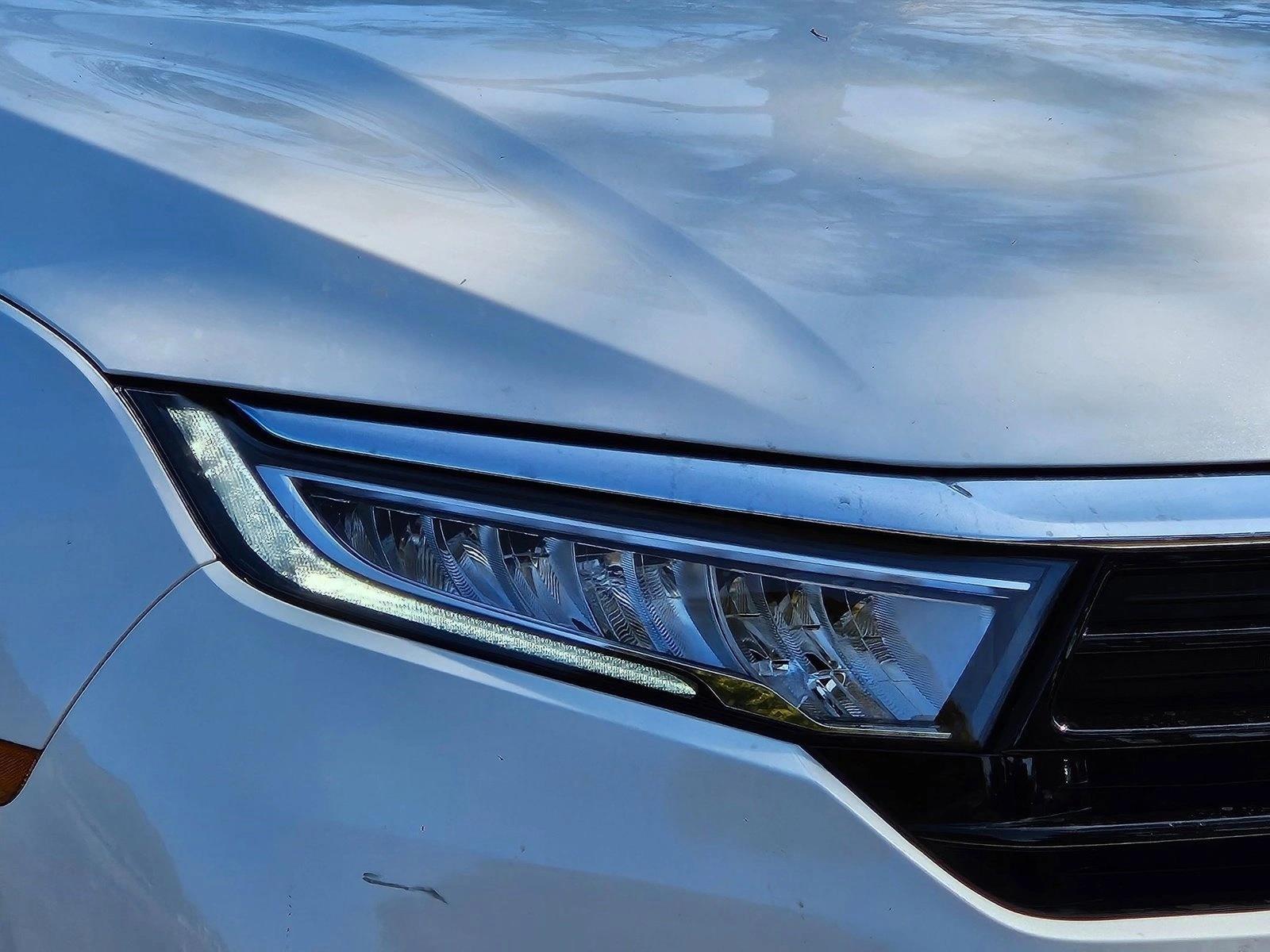 2023 Honda Odyssey Touring photo 3