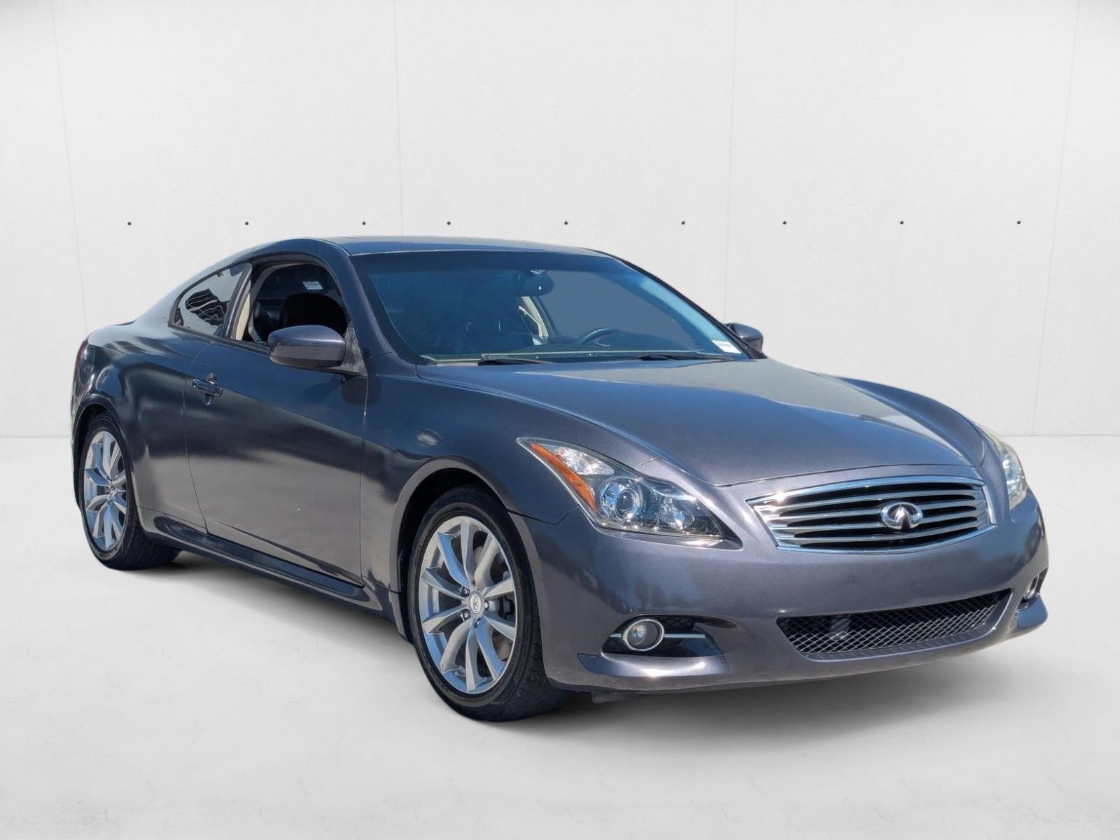 2013 Infiniti G37 Coupe Journey photo 3