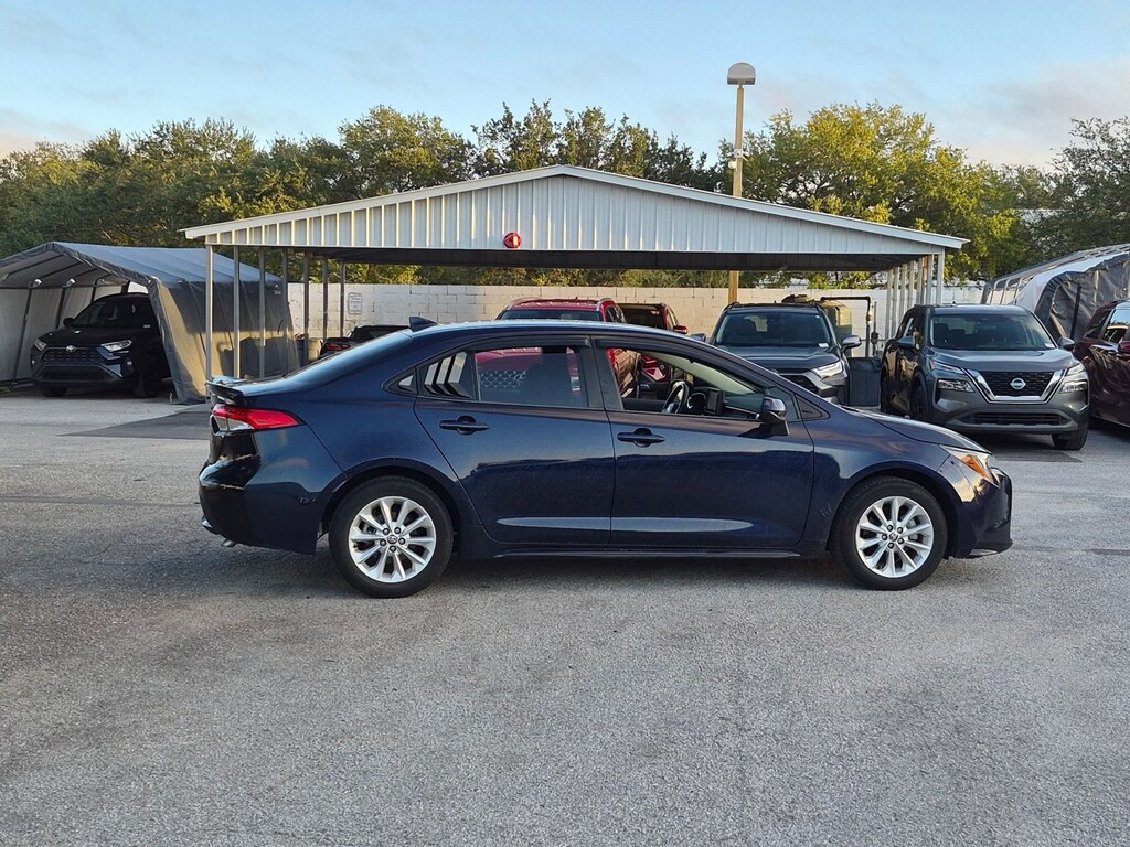 Used 2022 Toyota Corolla LE Sedan